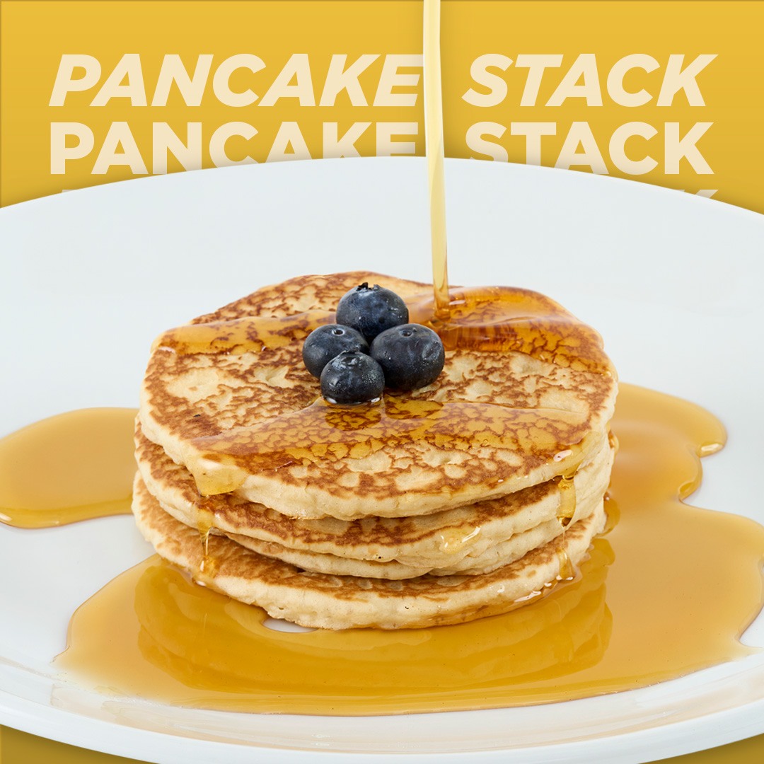 Pancakes with maple sauce and blueberries